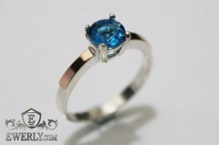 Women's ring of  silver with stones, фото