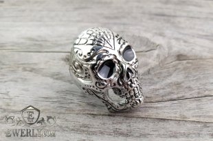 Men's ring of silver with a skull, фото