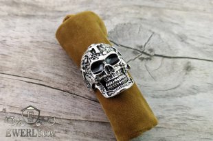 Men's ring of sterling silver with a skull, фото