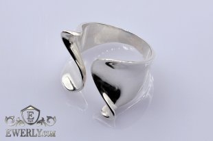 Women's ring of  silver without stones, фото